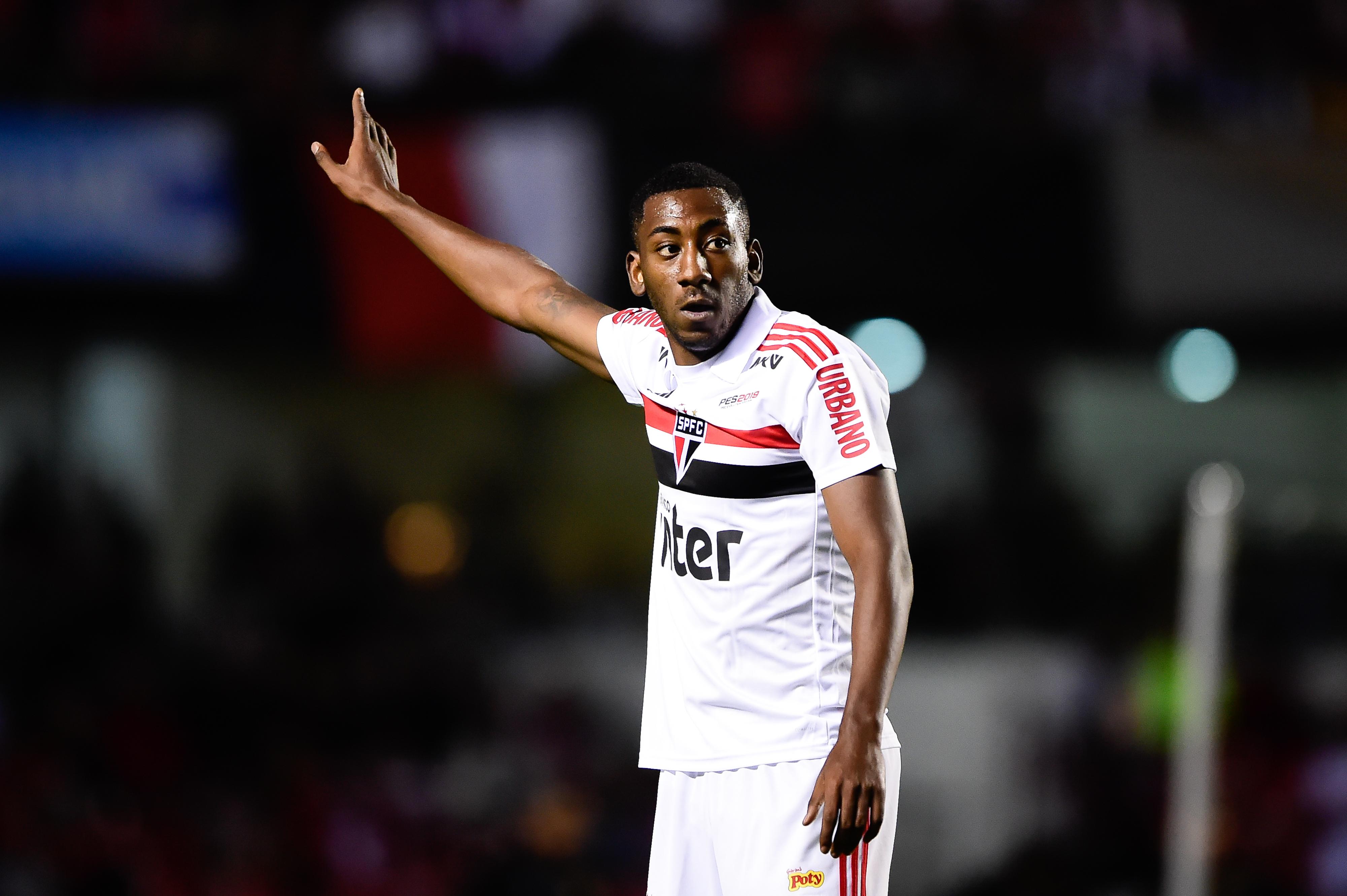 São Paulo é avisado e Carneiro não continua no clube