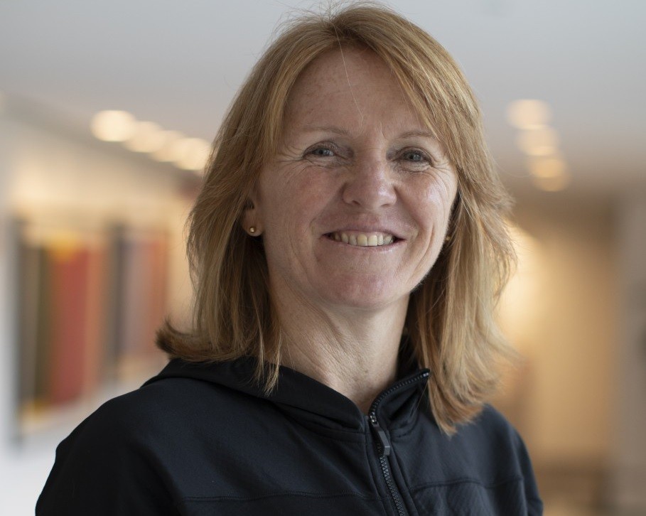 Maravilha, ex-goleira da Seleção Brasileira, se torna preparadora de goleiras da amarelinha