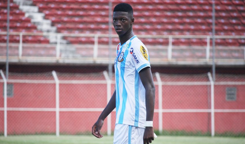 Artilheiro do Carioca de malas prontas para a Coréia