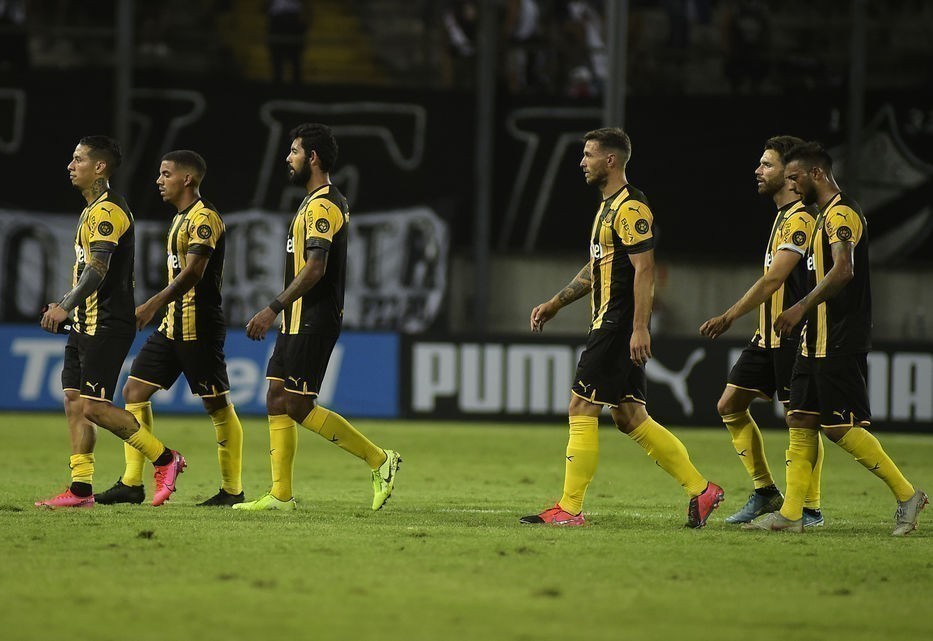 Peñarol entra em acordo com jogadores por pagamento de salários