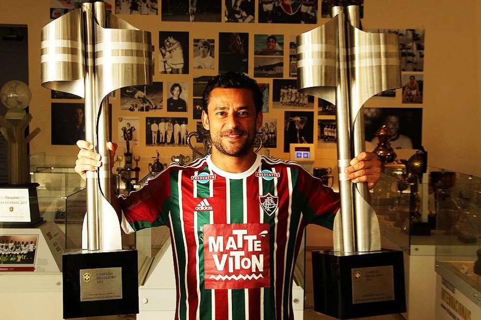 Fluminense e staff de Fred conversam para o retorno do centroavante