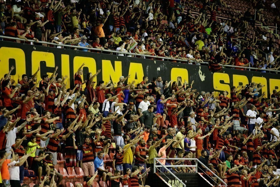 Sport: torcida adere campanha de ingressos solidários após baixa adesão