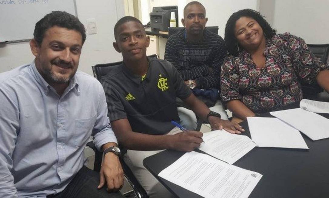 Mãe de joia do Flamengo morre pelo Coronavírus