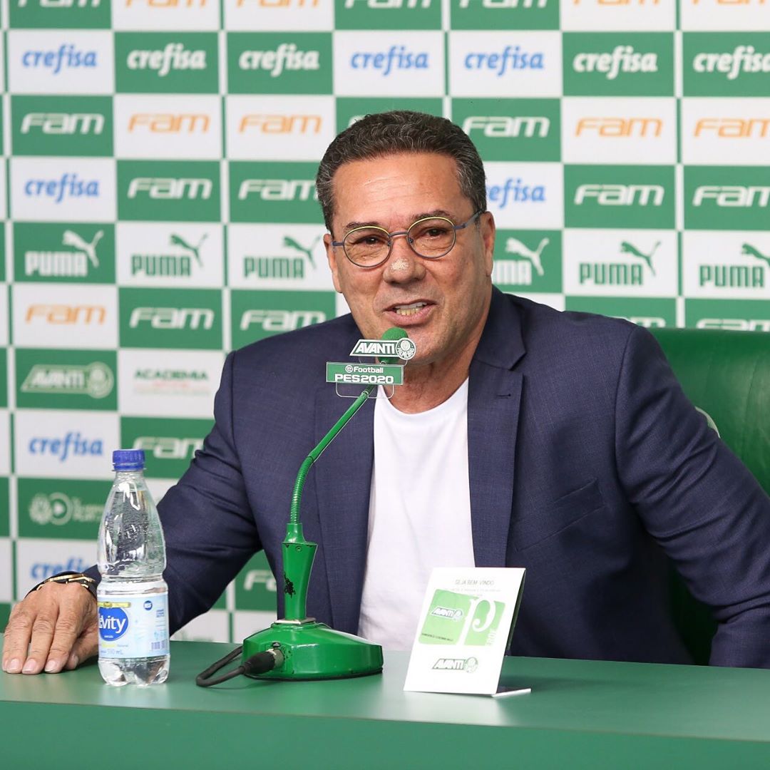 Luxemburgo fala sobre Hulk e Valdivia no Verdão