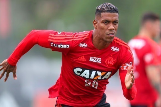 Berrío está de saída do Flamengo rumo ao Emirados Árabes
