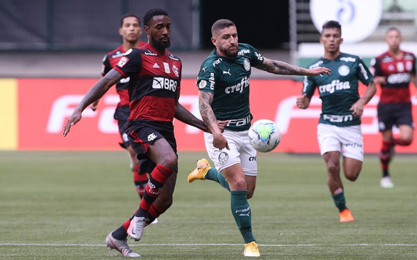 Em jogo polêmico, Palmeiras e Flamengo empatam no Brasileirão