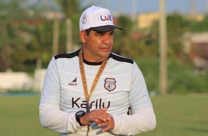 Moacir Junior pede demissão do Treze