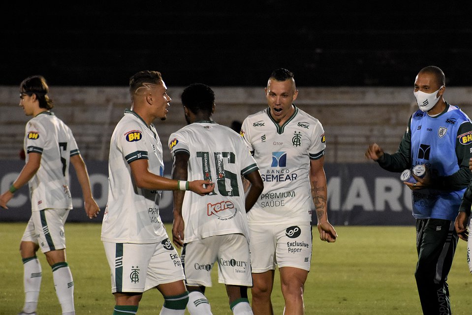 América-MG vence o Botafogo-SP em Ribeirão Preto