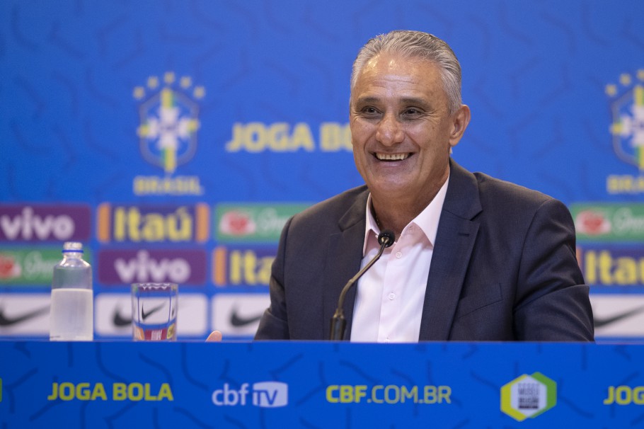Tite corta dois zagueiros e convoca dupla ‘Espanhola’ para a Seleção Brasileira