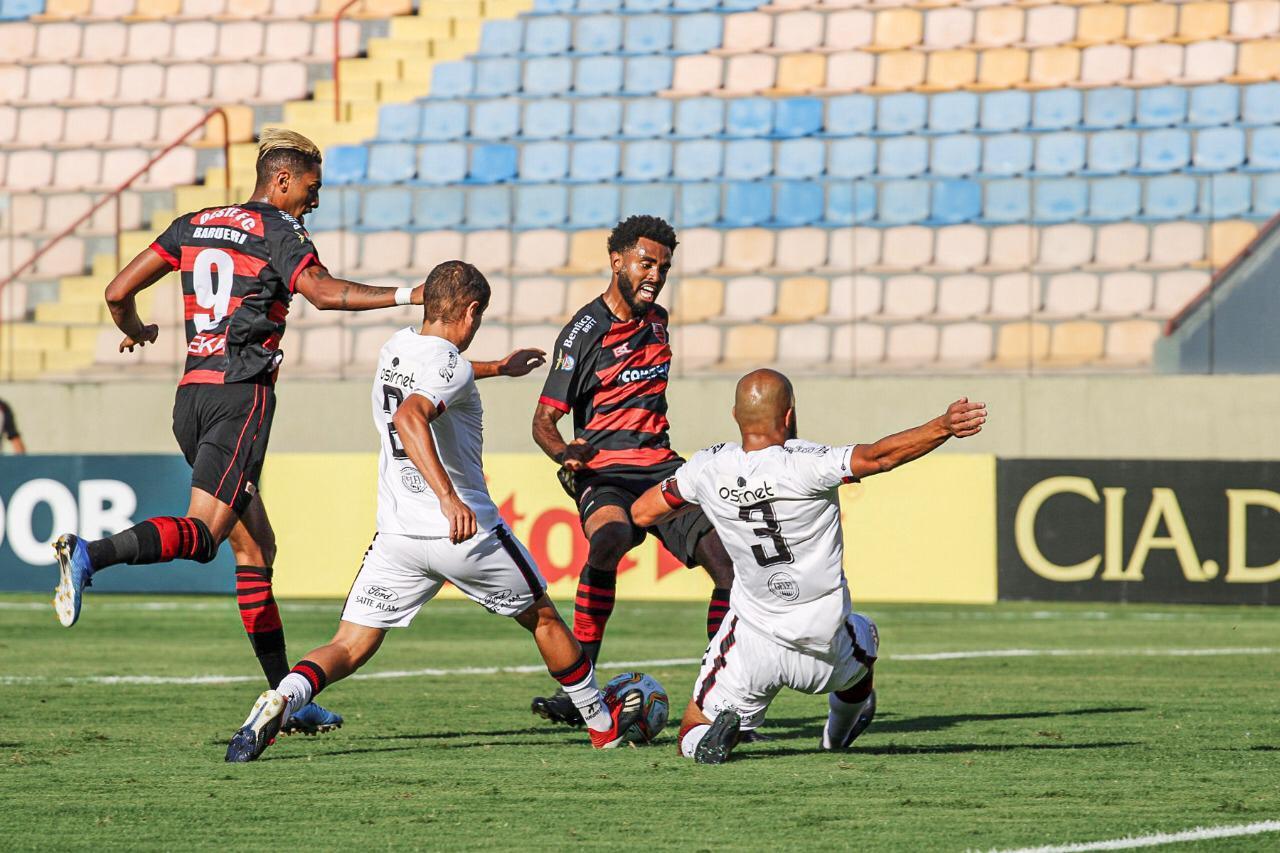 Oeste encerra jejum de 12 jogos e vence Brasil de Pelotas na Série B