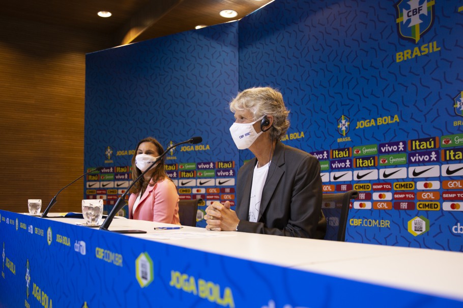 Pia Sundhage anuncia convocação das atletas para jogos contra a Argentina