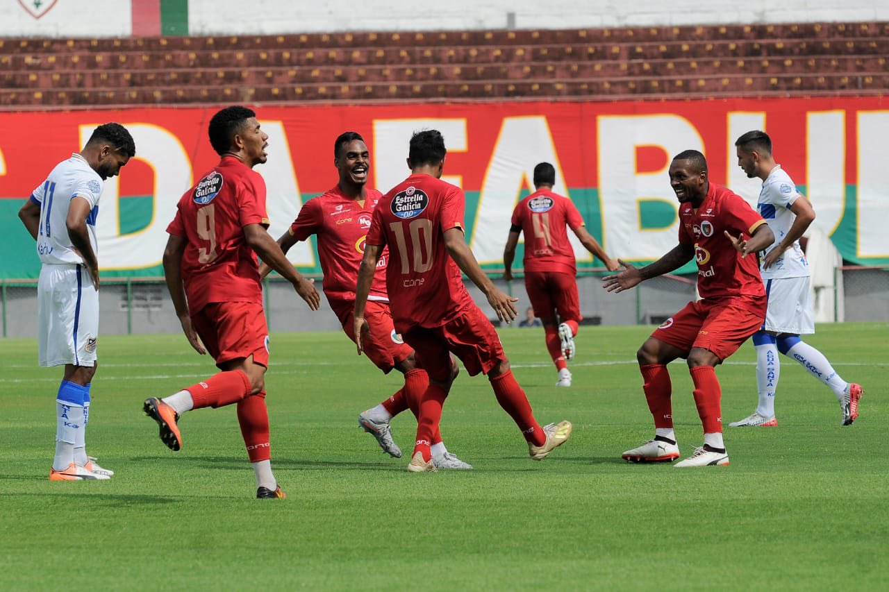 Portuguesa vence nos pênaltis e vai para a semifinal da Copa Paulista