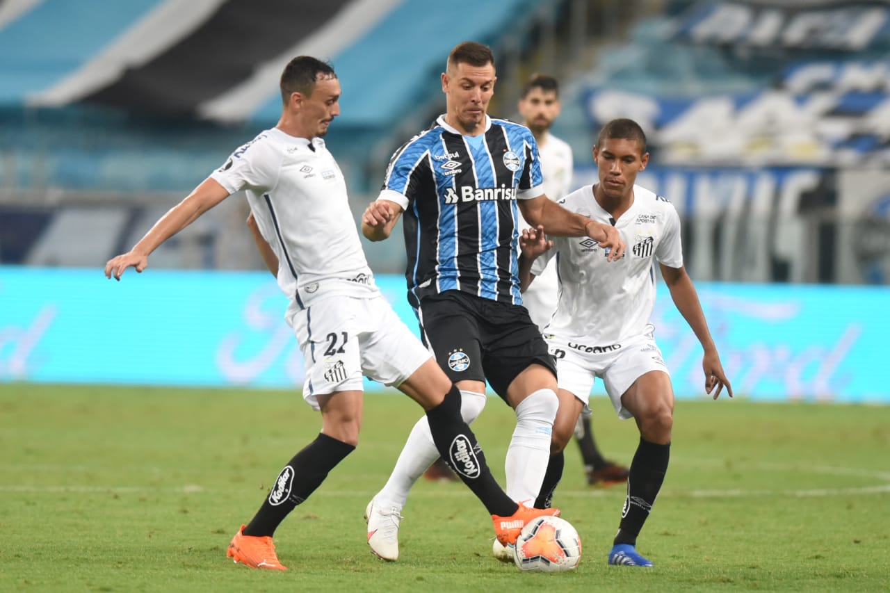 Santos e Grêmio empatam pelas quartas da Libertadores