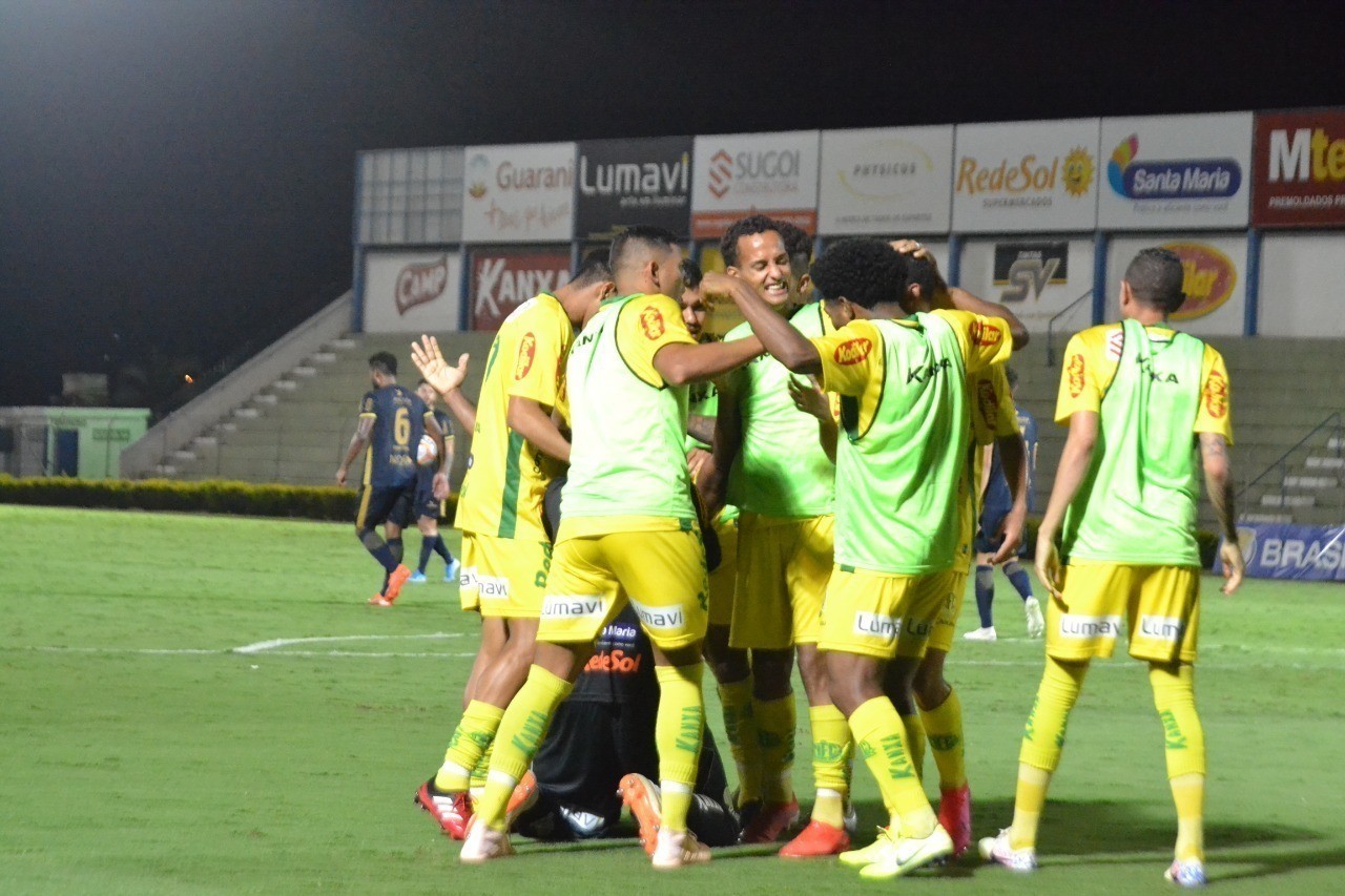 De virada, Mirassol bate Aparecidense e abre vantagem nas quartas da Série D