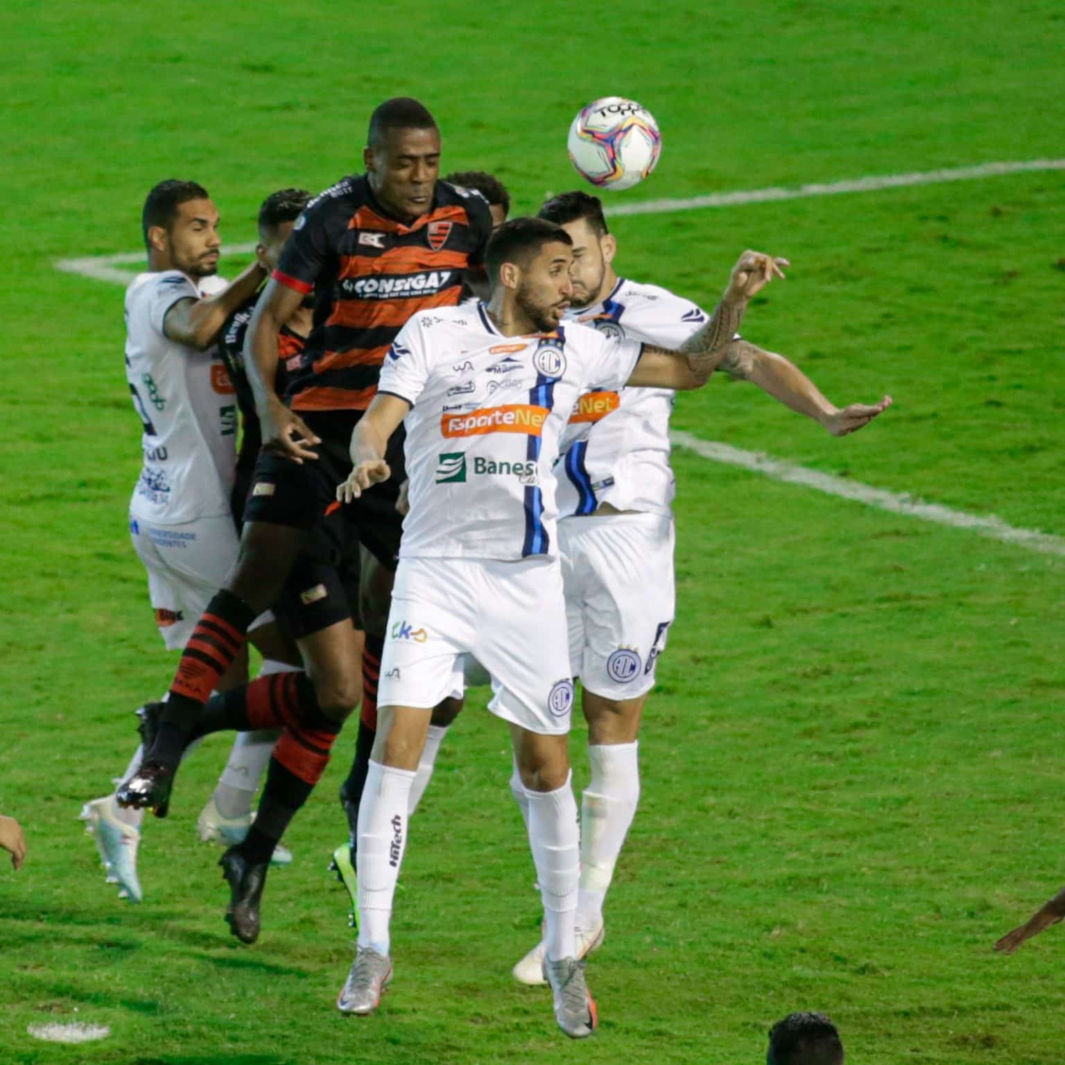 Confiança vence e chega aos 45 pontos na Série B 2020