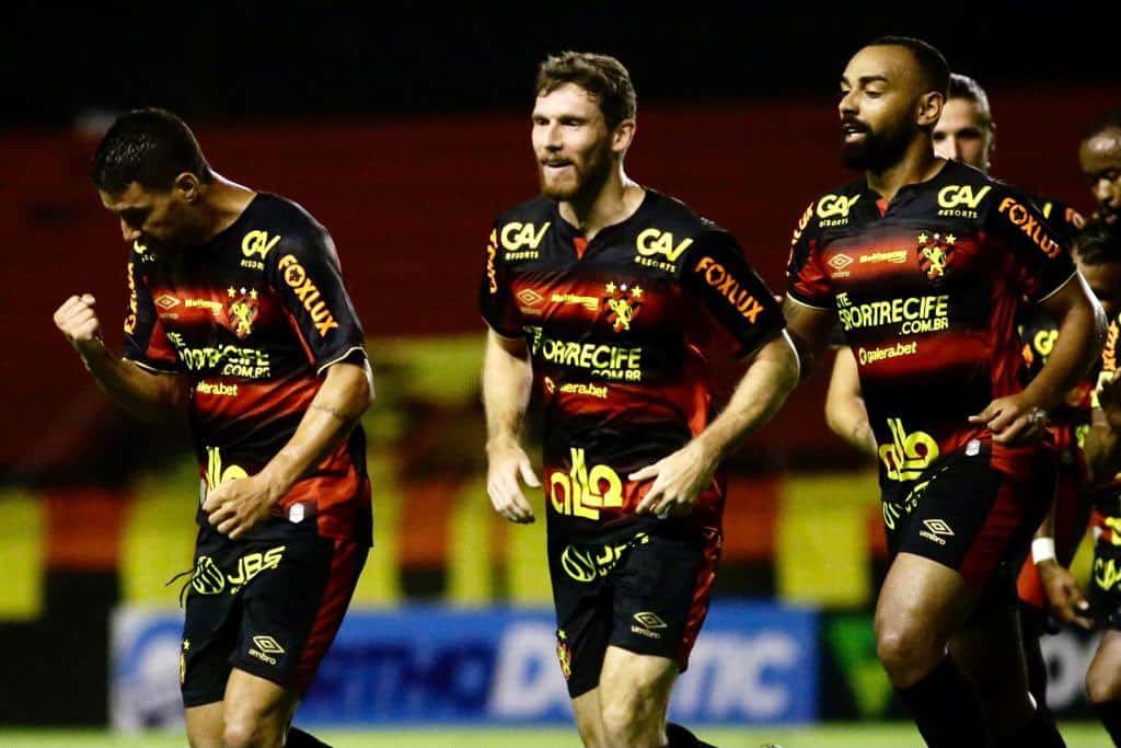 Sport vence Fortaleza, com gol de Thiago Neves, e respira na luta contra a degola