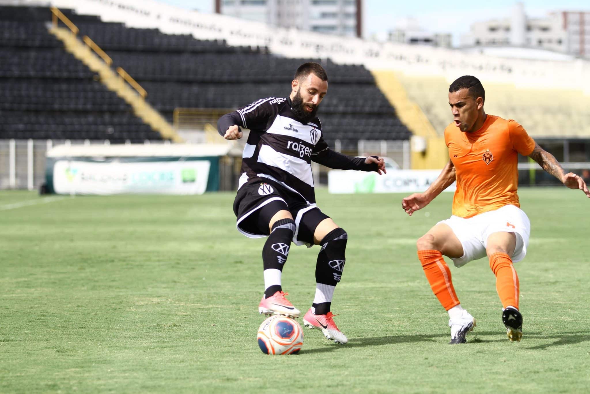 XV fecha com seu primeiro reforço na temporada