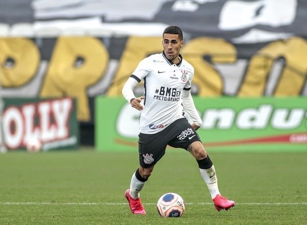 Contra o Fluminense, Gabriel completa quatro anos de Corinthians