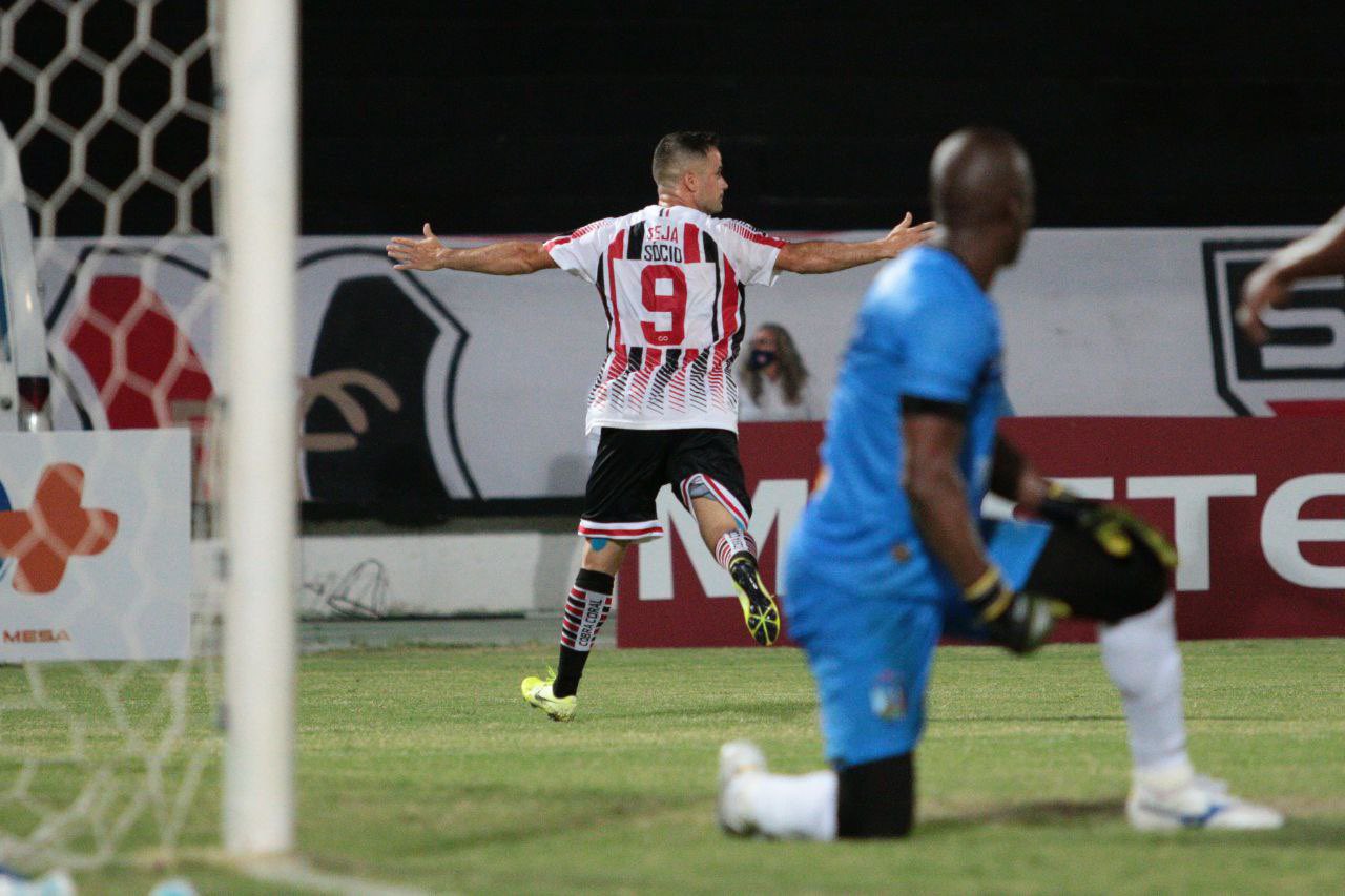 Santa Cruz x Vitória-PE como aconteceu – pontuação, destaques e reação