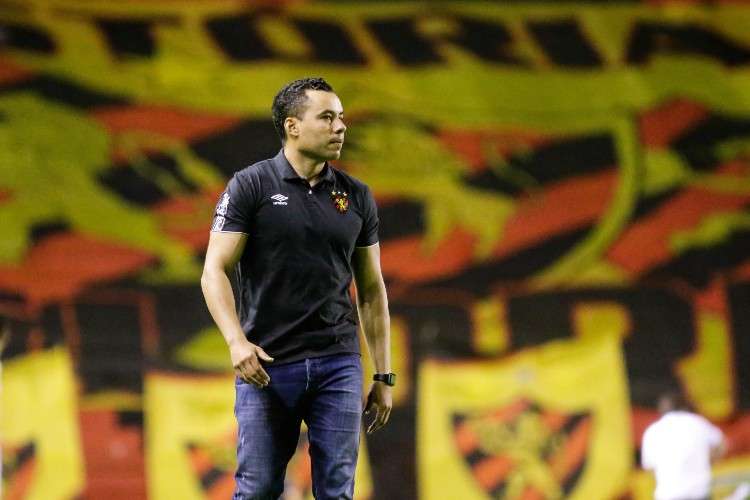 Torcida do Sport pede estátua de Jair Ventura na Ilha do Retiro