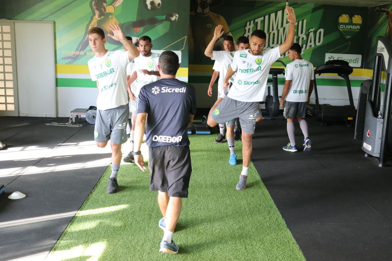 Cuiabá retorna aos treinos após vencer o Vila Nova