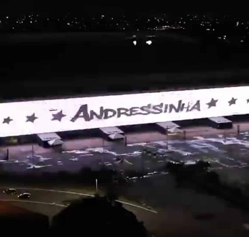 Corinthians encerra o mês “Das Mina Arena”
