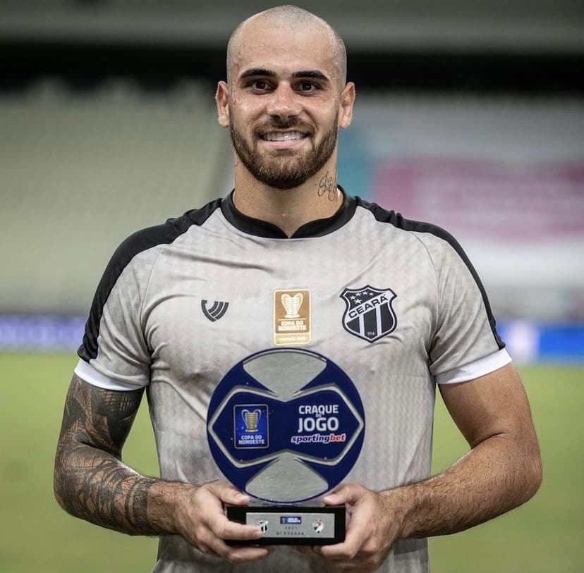 Ceará pretende renova contrato de Felipe Vizeu