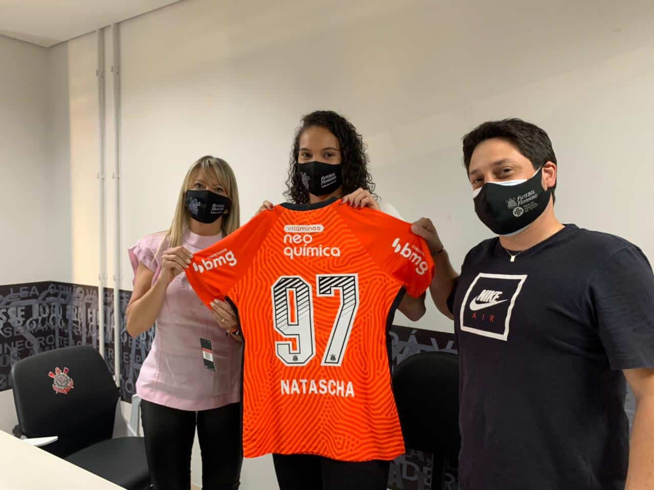 Corinthians feminino anuncia contratação de Natascha