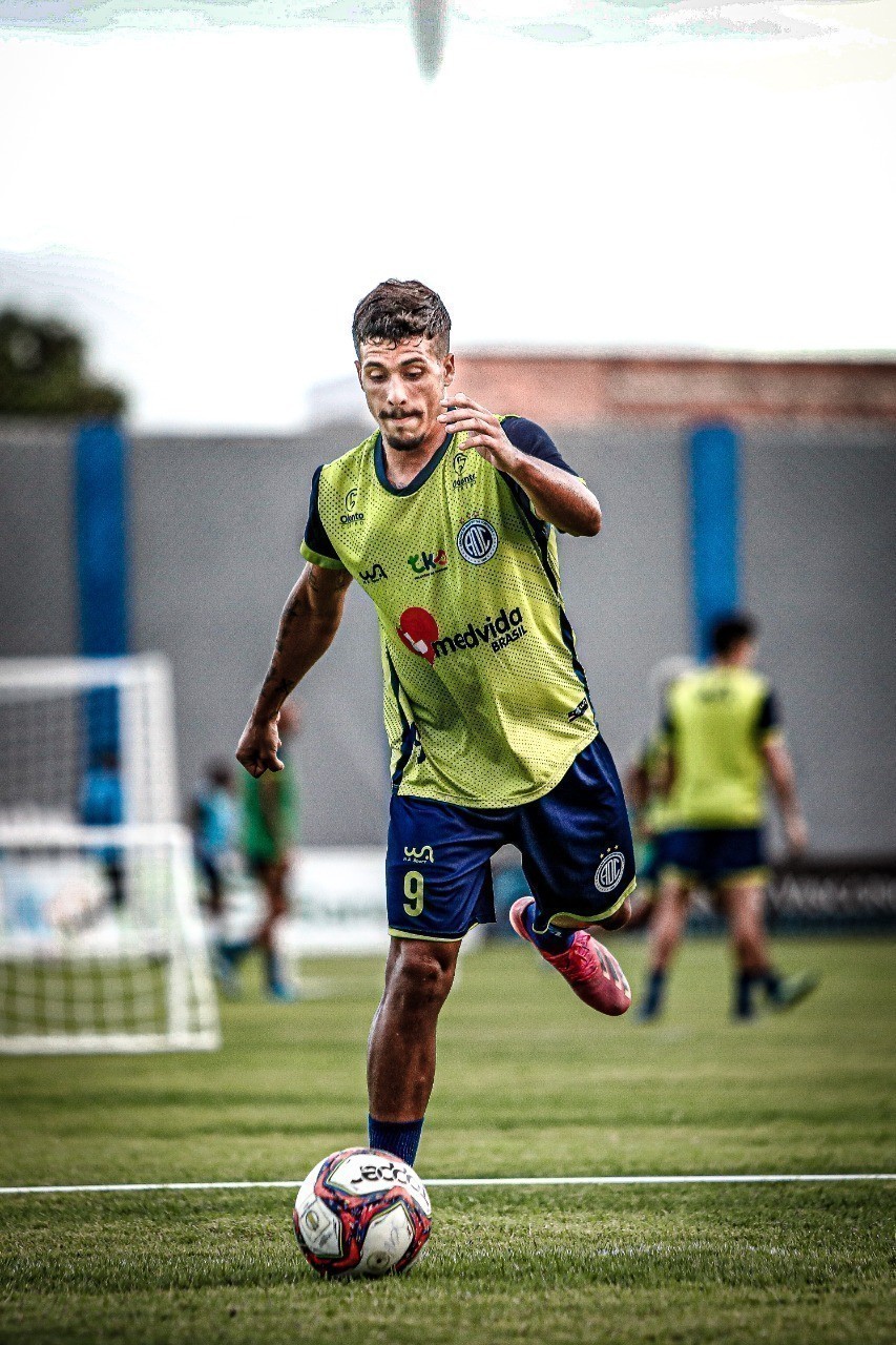 Confiança poderá ter novidade contra o Coritiba