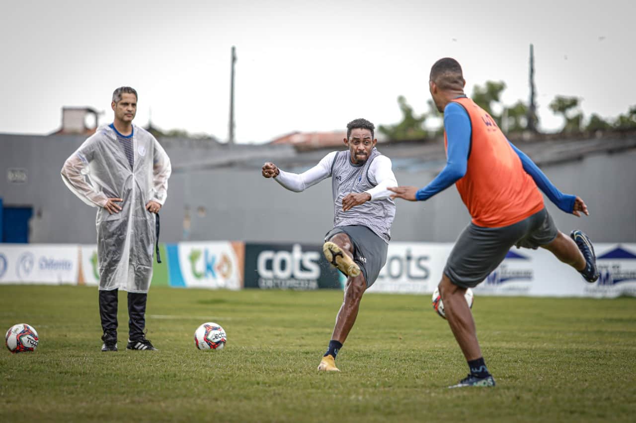Confiança finaliza preparação visando duelo pela Série B