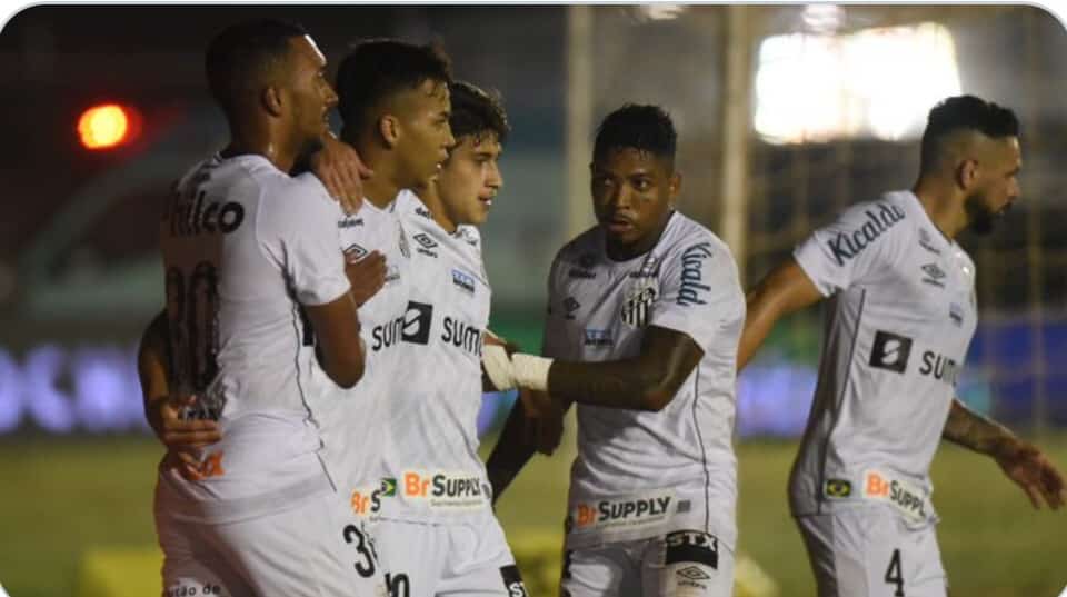 Vídeo mostra suposta cobrança ao lateral Pará: “Todo jogo você faz a mesma coisa”