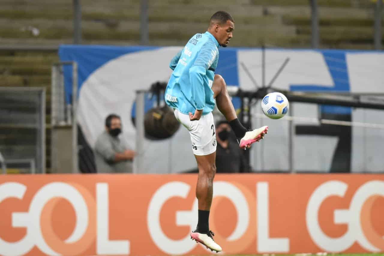 Luiz Felipe ganha elogios por recuperação contra Grêmio