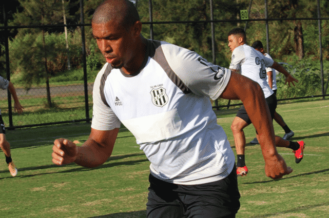 Rodrigão reforça a importância em forcar no trabalho para superar má fase: “Então a gente tem essa consciência, que precisa trabalhar muito mais, porque daqui a pouco começa a deslanchar no campeonato”