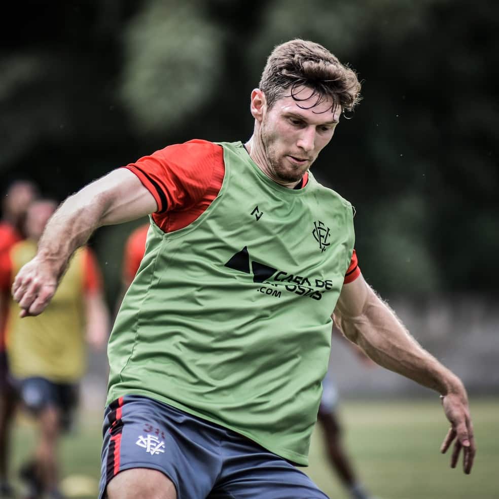 Vitória fecha preparação para enfrentar o Londrina com volta de lateral