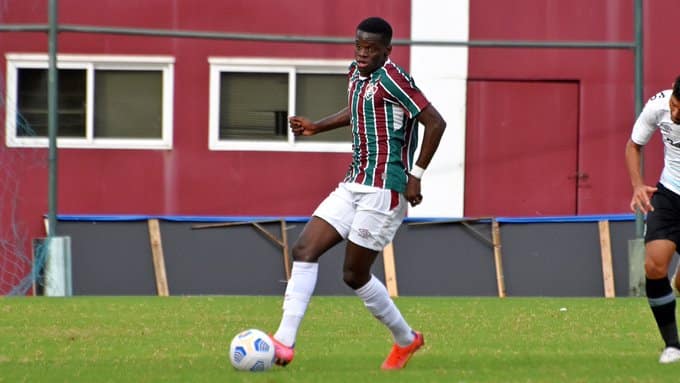 Fluminense libera Metinho para se apresentar ao Troyes