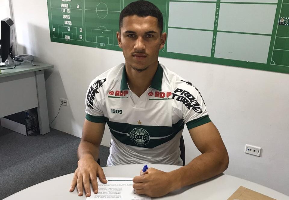 Coritiba planeja maior atenção na formação dos atletas da base