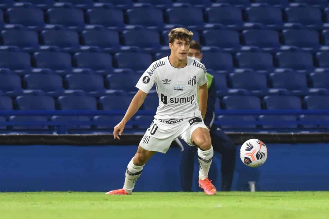 Pirani jogava v&iacute;deo game quando soube da camisa 10