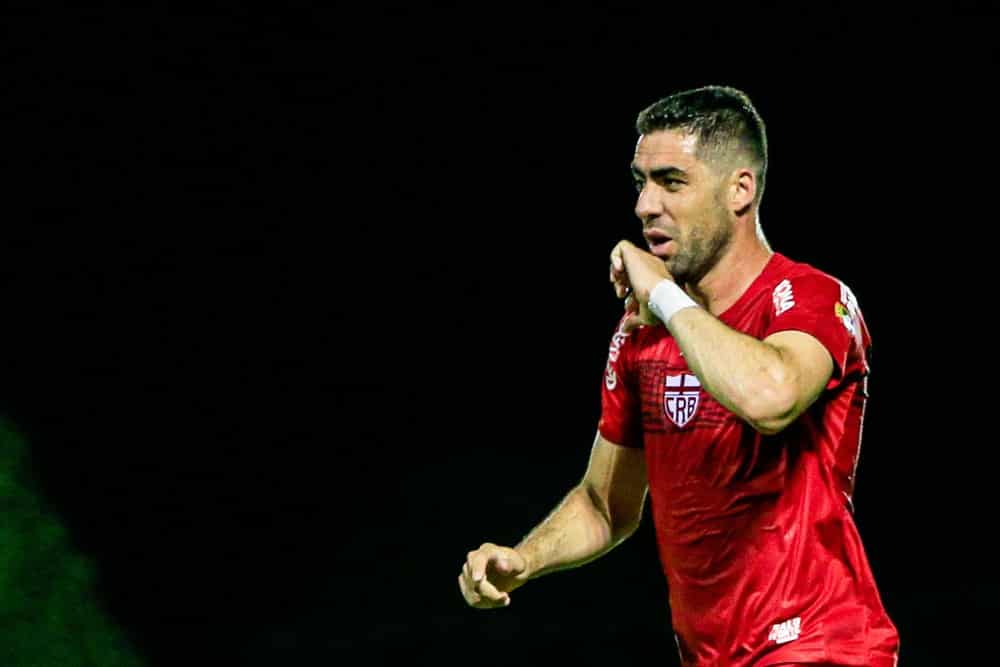 Xandão pode estrear pelo Vila Nova contra ex-clube