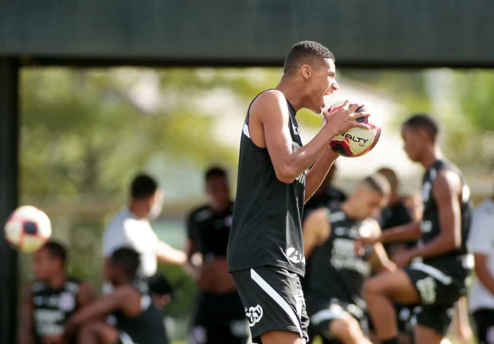 Corinthians empresta Rodrigo Varanda para o São Bernardo