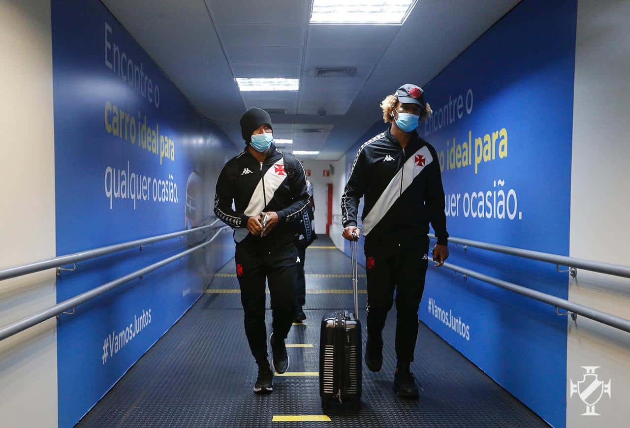 Vasco encara Coritiba com mudanças no time titular; confira