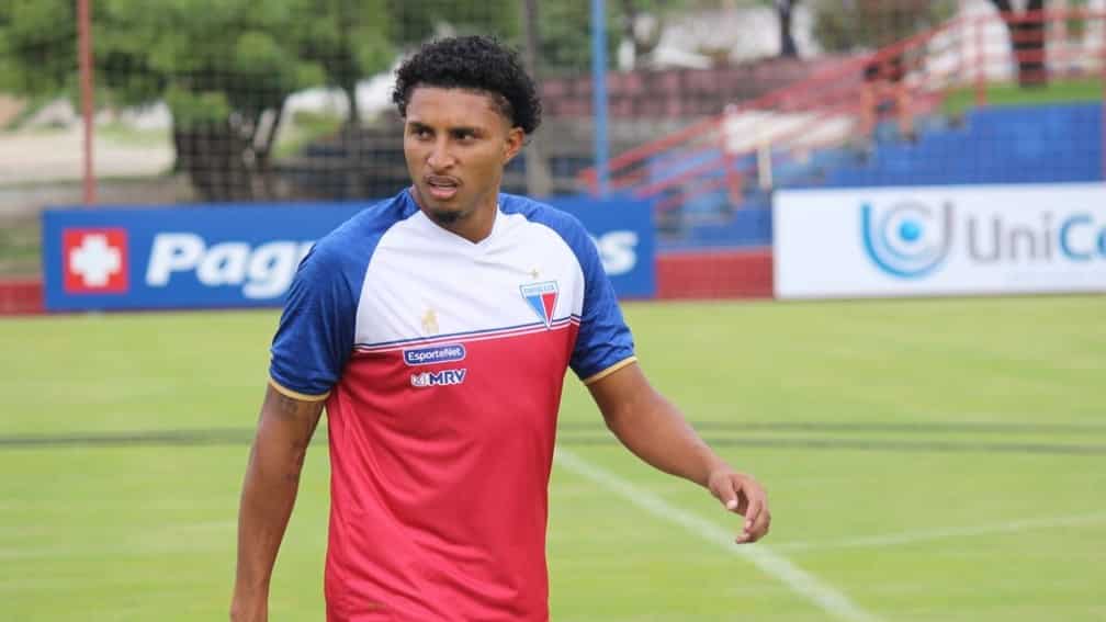 Éderson vira opção de venda para o Corinthians