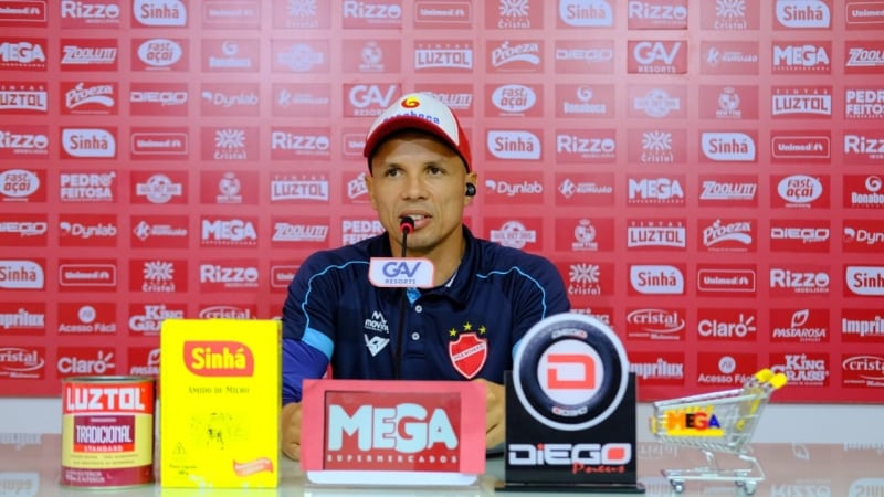 Técnico do Vila Nova lamenta empate, mas garante: “Estamos em estágio de evolução”