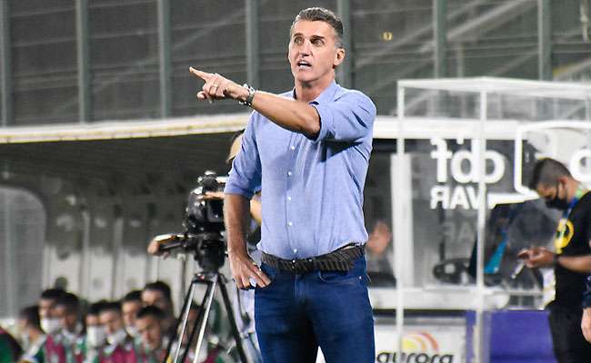 Mancini lamenta empate do América-MG