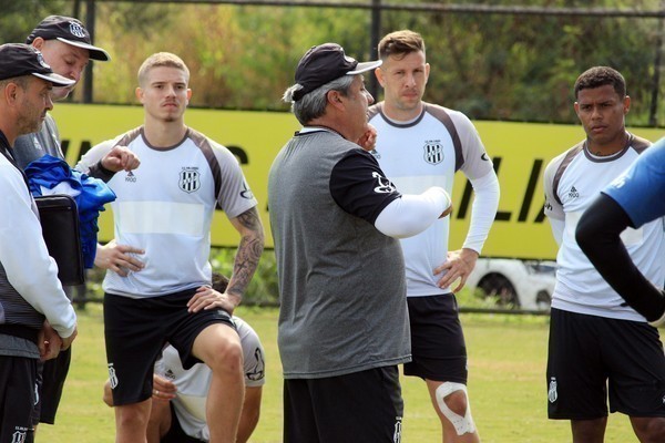 Ponte Preta tem time para escapar da degola?