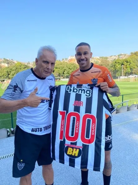 Jair completa 100 jogos com a camisa do Atlético-MG