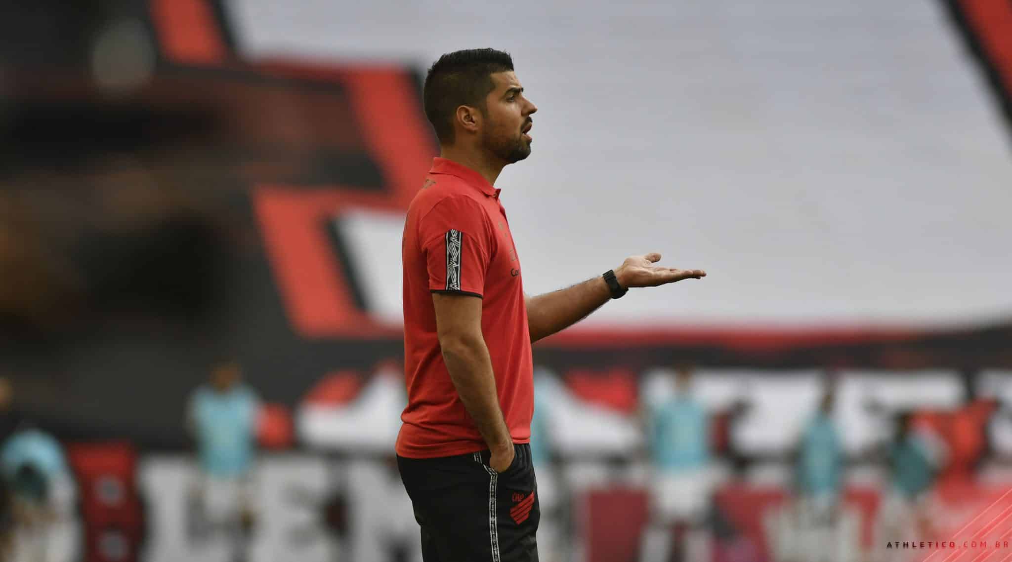 Quarta derrota consecutiva do Athletico no Campeonato Brasileiro e gera preocupação