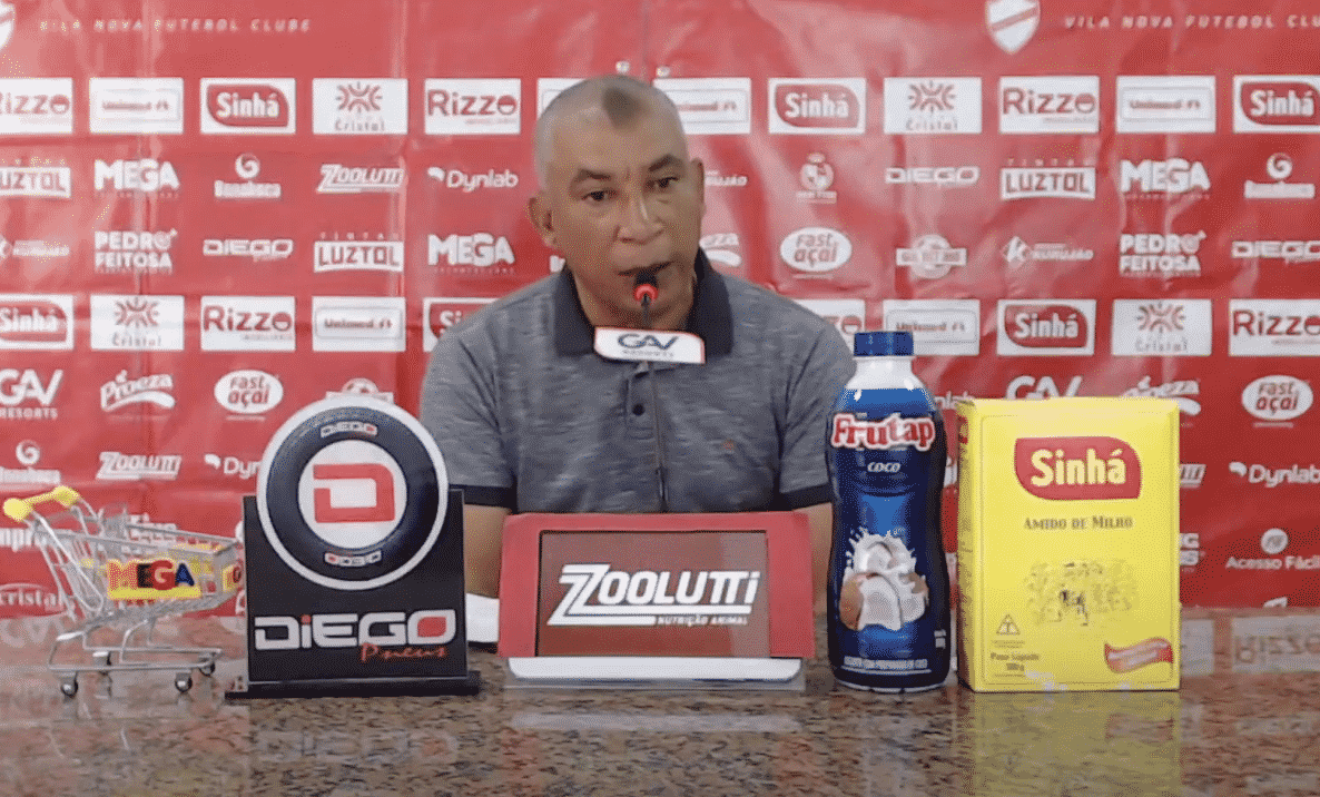 Hemerson Maria lamenta situação no Vila Nova: “não encontrei respaldo dos jogadores”