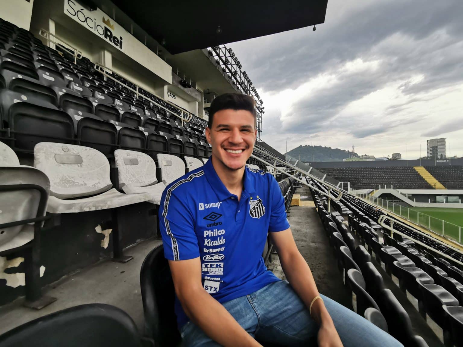 Augusto vira reforço do Santos na Copa Paulista