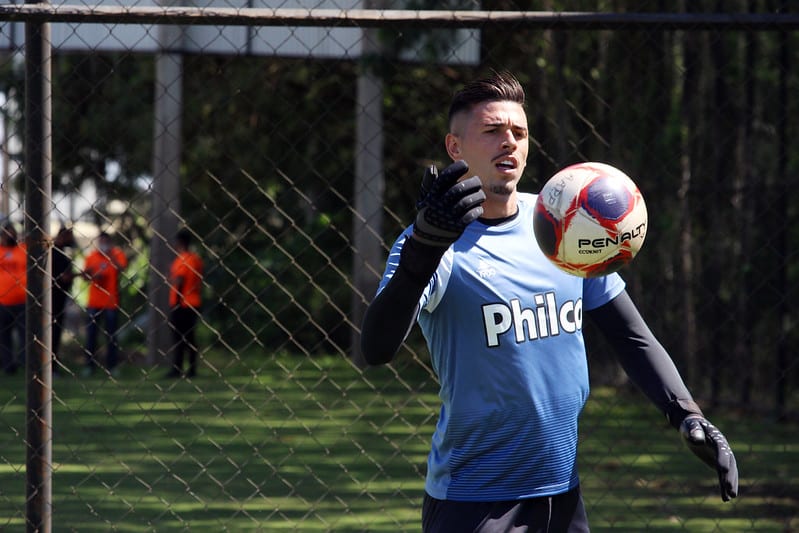 Estrela vai brilhar mais uma vez? Ivan completará 151 jogos com a camisa da Ponte Preta