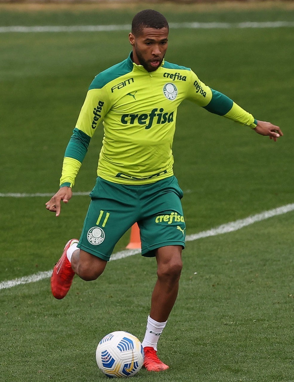 Palmeiras recusa proposta milionária por joia da base